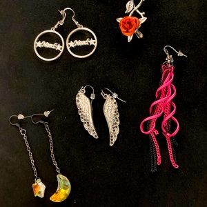 Lot of Hot Topic earrings
